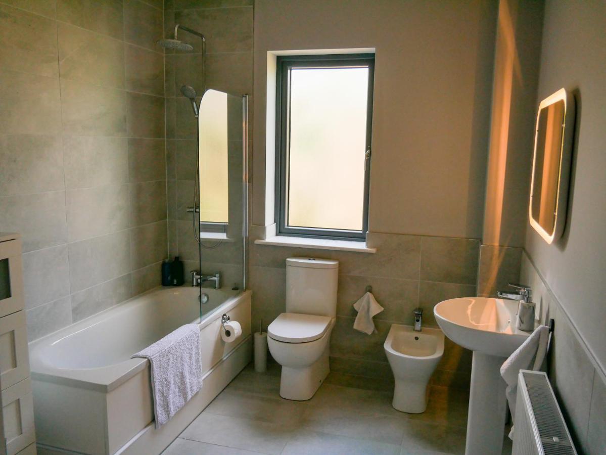 Entire Modern Home With Seaview And Parking Wicklow Luaran gambar